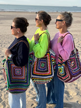 Afbeelding in Gallery-weergave laden, XL Crochet Weekend Bag