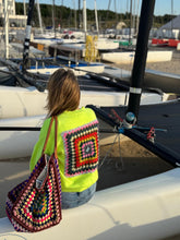 Afbeelding in Gallery-weergave laden, XL Crochet Weekend Bag