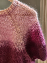 Afbeelding in Gallery-weergave laden, BREIPAKKET MAAND OKTOBER DEGRADE T-SHIRT