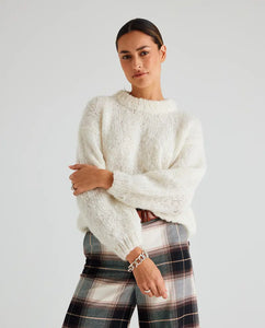 BREIPAKKET MAAND NOVEMBER: LE PULL VANESSA