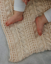 Afbeelding in Gallery-weergave laden, BREIPATROON BABYDEKEN NADEGE
