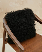 Afbeelding in Gallery-weergave laden, BREIPAKKET MAAND APRIL KUSSEN MAEVE
