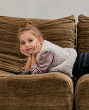 Afbeelding in Gallery-weergave laden, BREIPATROON KINDERVEST ESMEE
