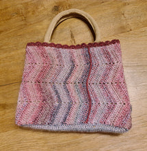 Afbeelding in Gallery-weergave laden, HAAKPATROON CROCHET MINI TAS N°3
