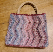 Afbeelding in Gallery-weergave laden, HAAKPATROON CROCHET MINI TAS N°3
