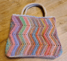 Afbeelding in Gallery-weergave laden, HAAKPATROON CROCHET MINI TAS N°4
