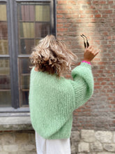 Afbeelding in Gallery-weergave laden, BREIPAKKET FOXY ALPACA CARDIGAN FLUO
